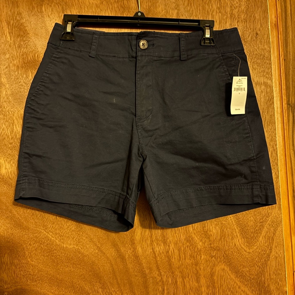 NWT ❤️$10 MOVING SALE❤️GAP cargo Navy Shorts